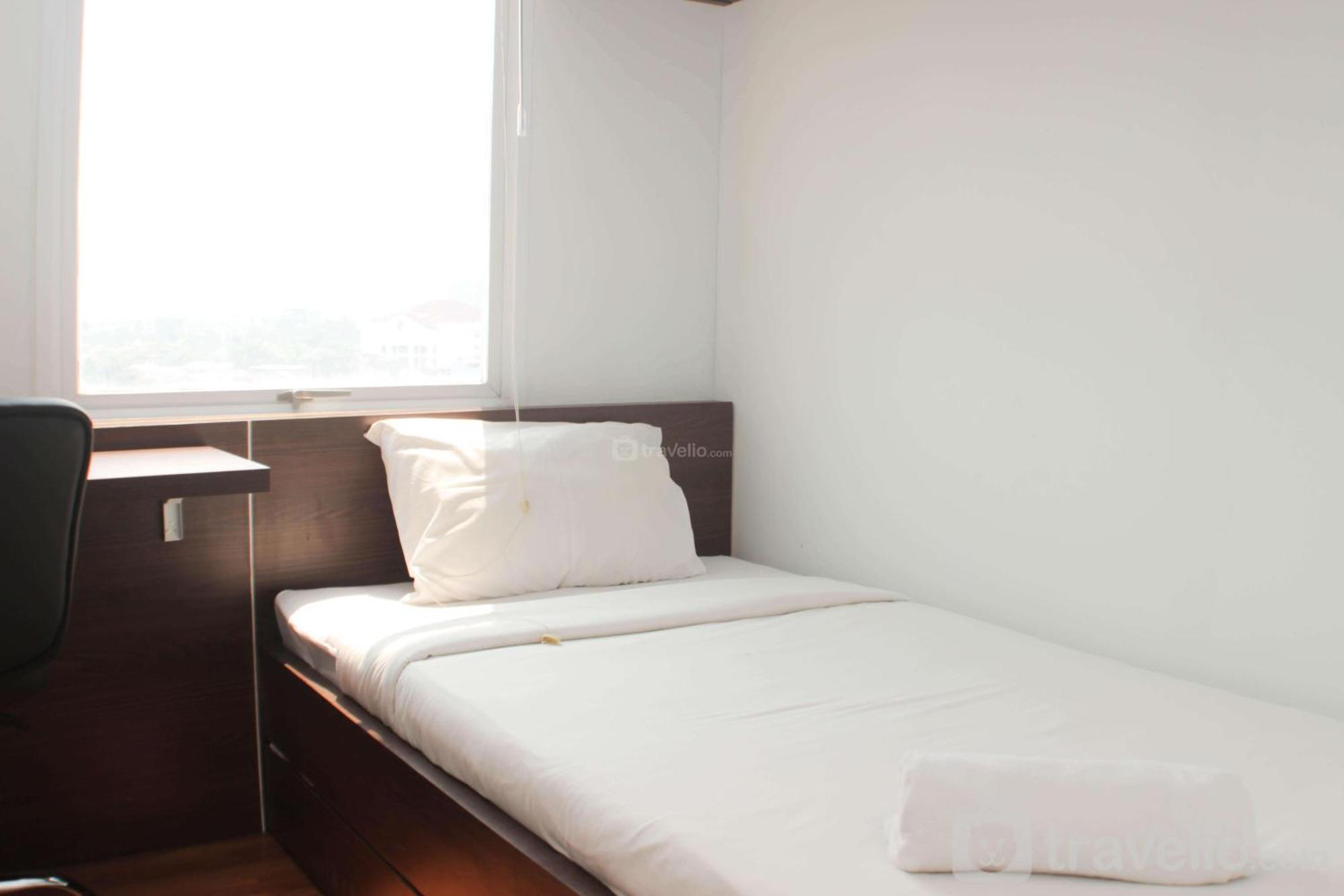 Homey And Minimalist 2br At Patraland Urbano By Travelio Apartemen